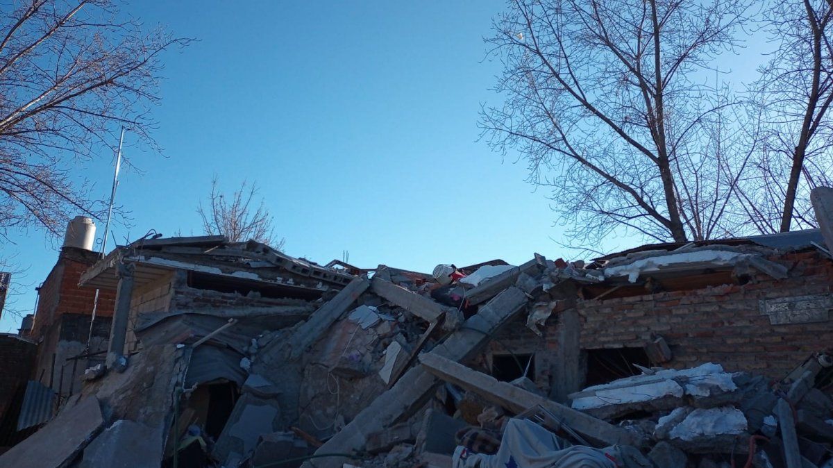 Así quedaron las viviendas tras el derrumbe. Dos mujeres perdieron la vida.