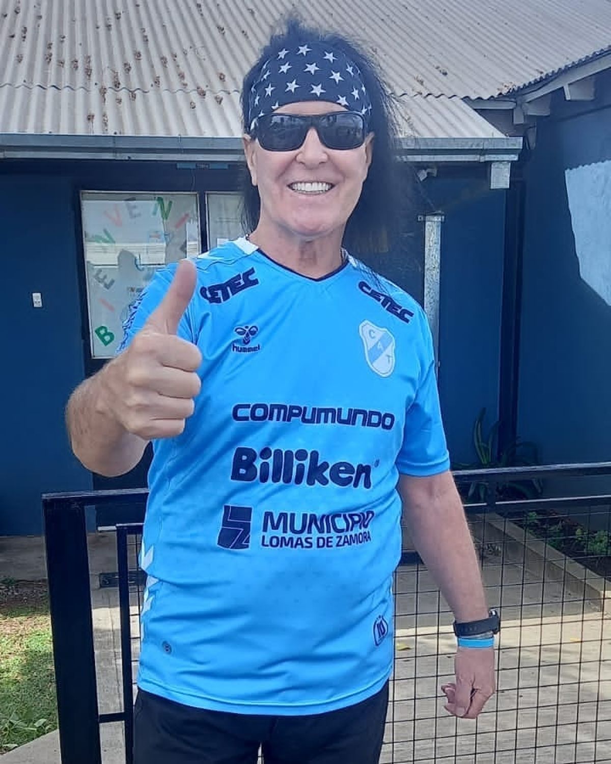 Dave Evans en la cancha de Temperley.