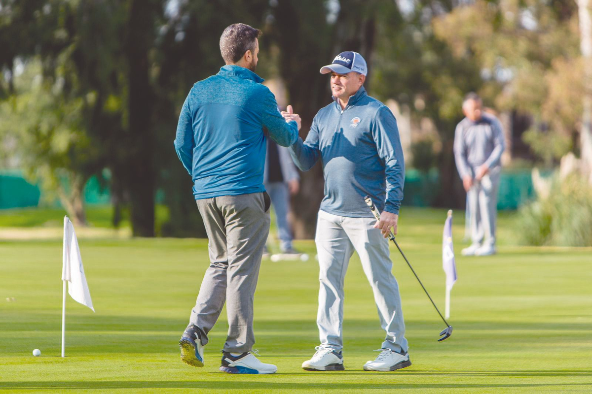 La camarader&iacute;a es un pilar fundamental de la Nueva Liga de Golf.