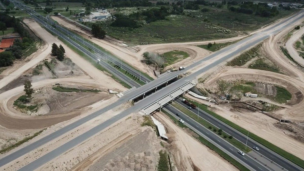 Autopista Presidente Perón: habilitarán algunos tramos antes de fin de año