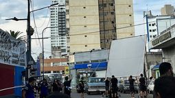 rodaje de netflix frente a la estacion de lomas: cortes de calles y desvios en el transito