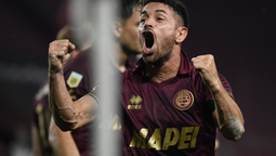 laucha acosta revelo la dura crisis de lanus: hace ocho anos no cobro mi sueldo