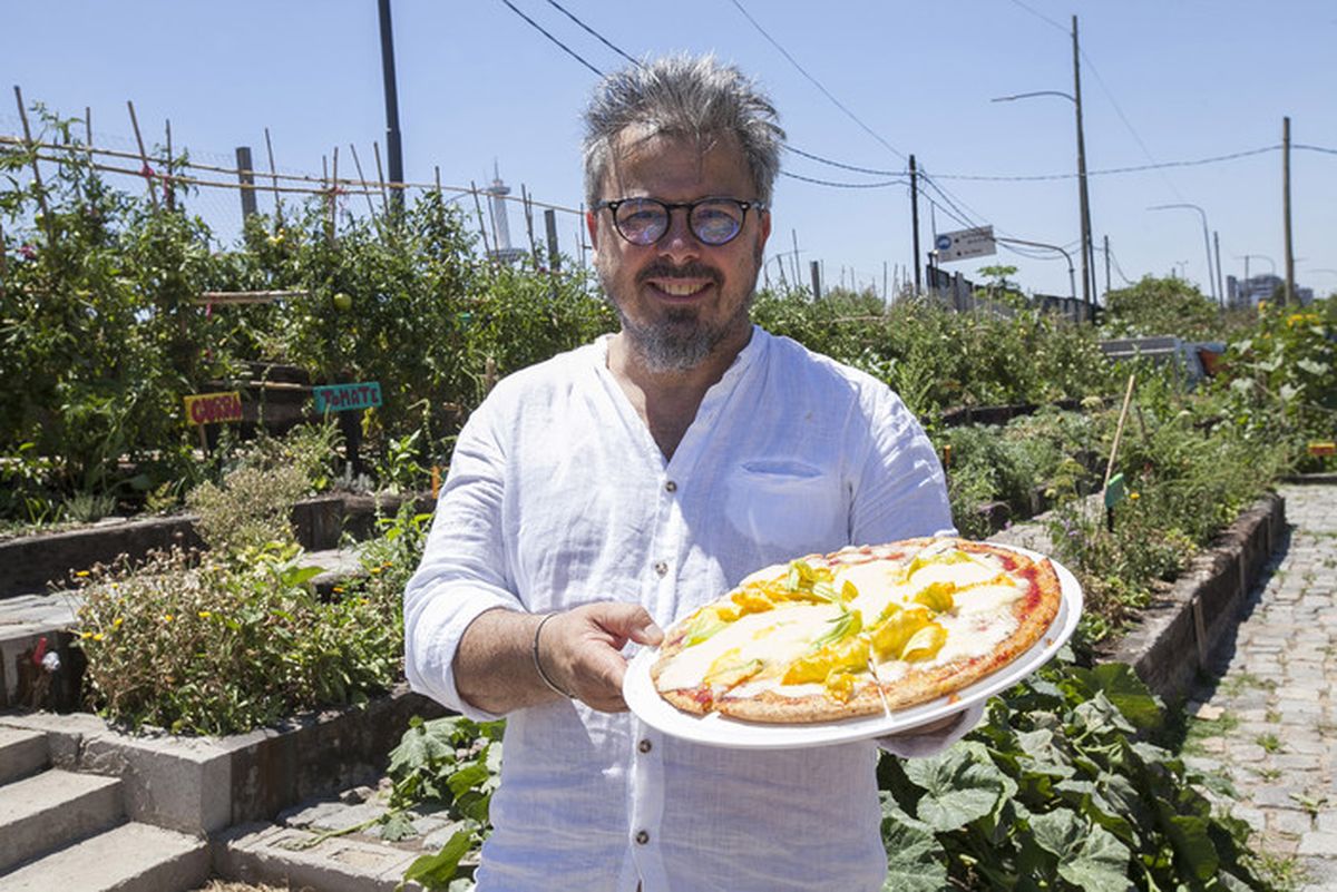 El chef Donato De Santis encabezará una masterclass en la Sociedad Italiana de Lomas durante la Semana de la Cocina Italiana 2025. El chef Donato De Santis encabezará una masterclass en la Sociedad Italiana de Lomas durante la Semana de la Cocina Italiana 2025.