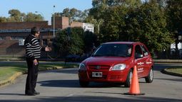 provincia: buscan sumar una materia al secundario para agilizar la primera licencia de conducir