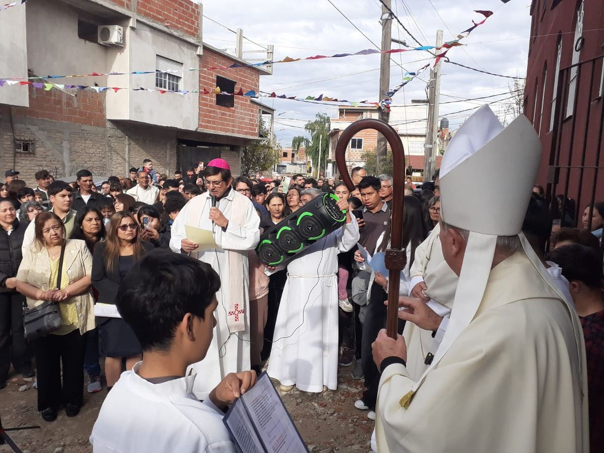 Santa Catalina de Siena se convirtió en la parroquia número 62 de la diócesis de Lomas de Zamora.