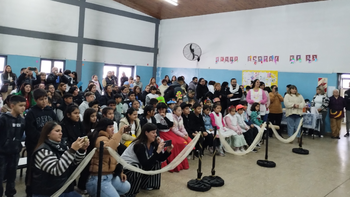 Emotivo aniversario: la Escuela 53 de El Jagüel cumplió 40 años