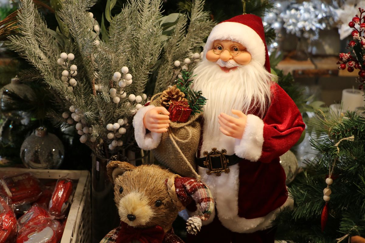 En Monte Grande ya venden la decoración navideña: cuánto cuesta armar el arbolito