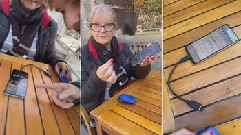 ¿Un celular con mouse?: una mujer se volvió viral por cómo solucionó su pantalla táctil rota