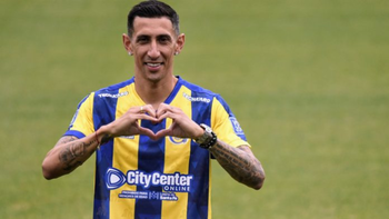 Este sábado podría volver el público visitante a la cancha de Lanús con la presencia de Di María