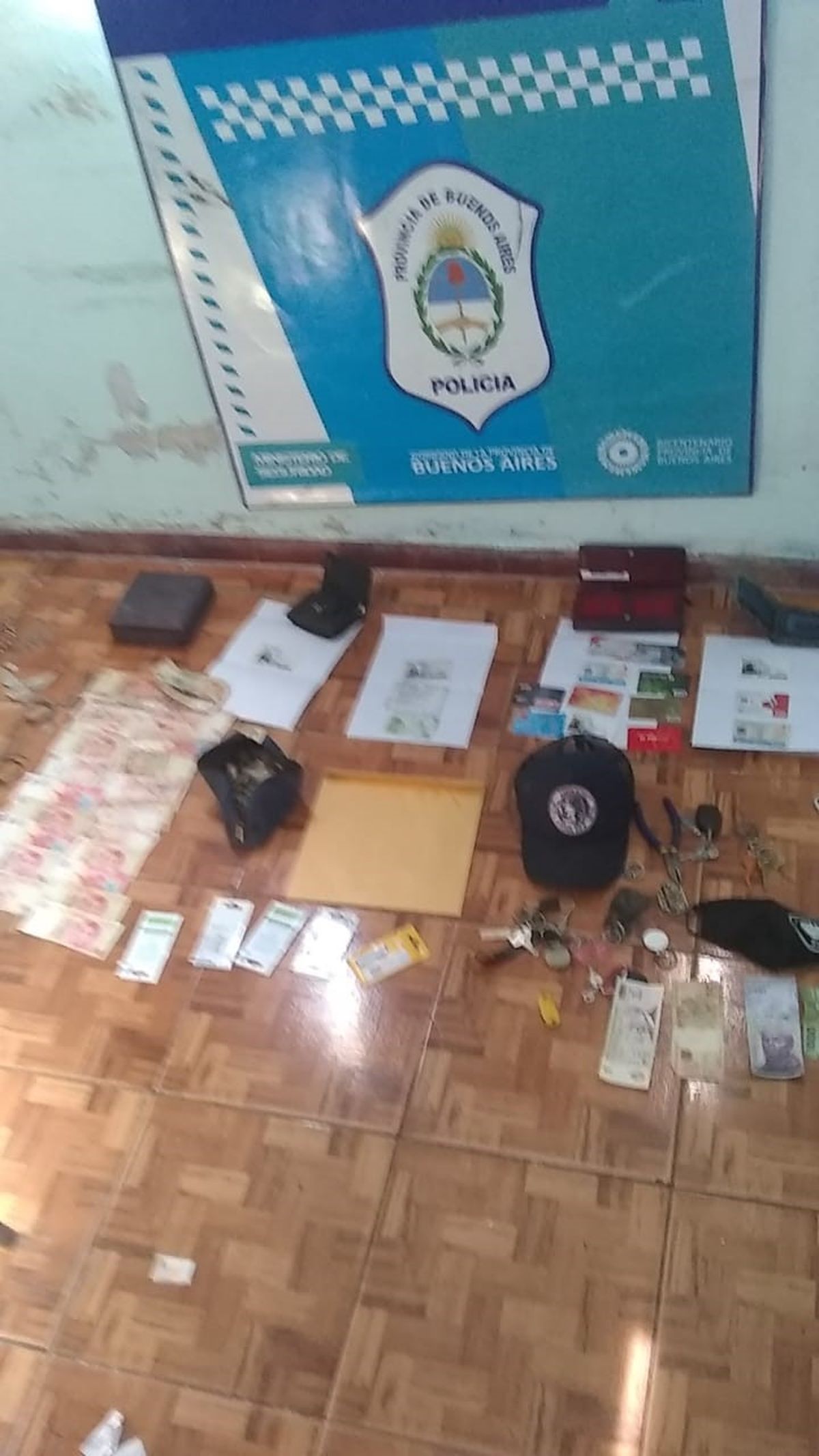 Ezeiza: Robó una billetera, sacó plata del cajero y lo detuvieron