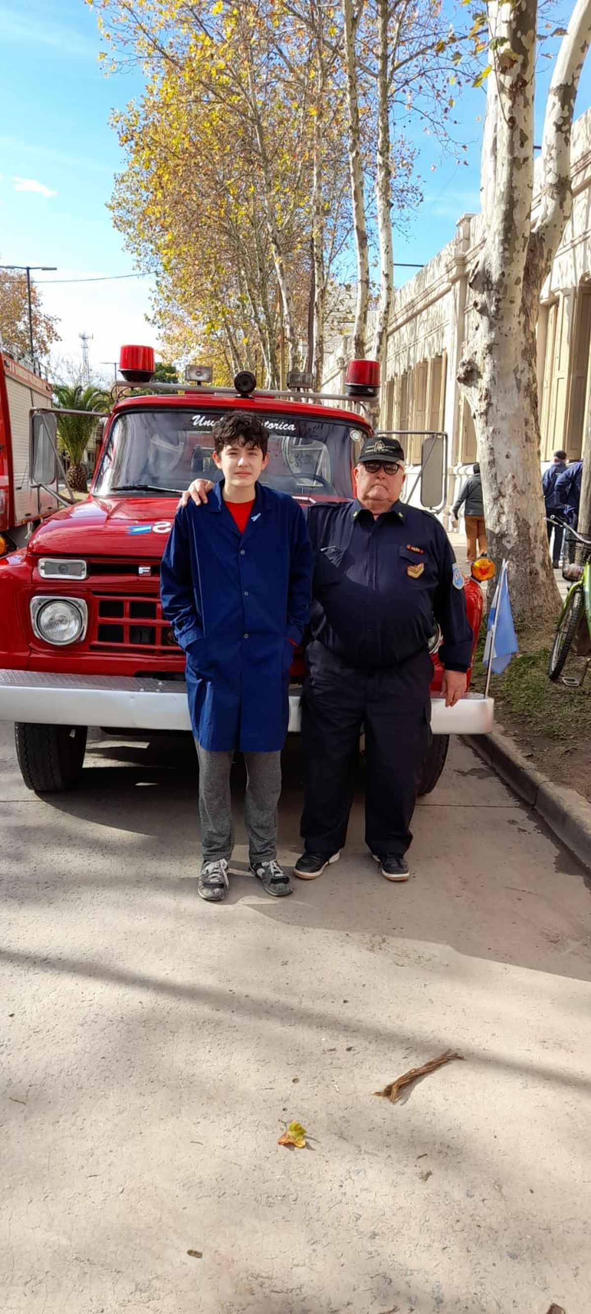 Gastón Petuaud, bombero de San Vicente.