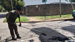 luis guillon: avanzan los trabajos de bacheo
