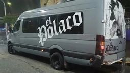la camioneta de el polaco protagonizo un accidente sobre la avenida hipolito yrigoyen