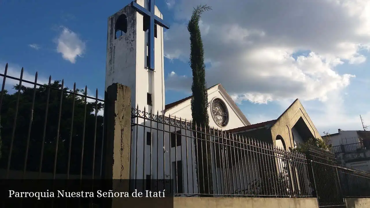 La parroquia Nuestra Señora de Itatí, en Banfield.