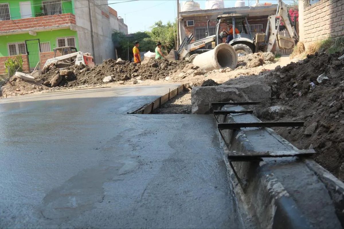 Lomas: avanzan con obras de urbanización en el ex barrio Tongui