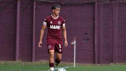 tiene 19 anos, es de glew y debuto en la primera de lanus: fue una locura, no me lo esperaba