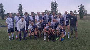 Saint Thomas Oeste goleó a Campanarios en un nuevo amistoso de Adues Sport