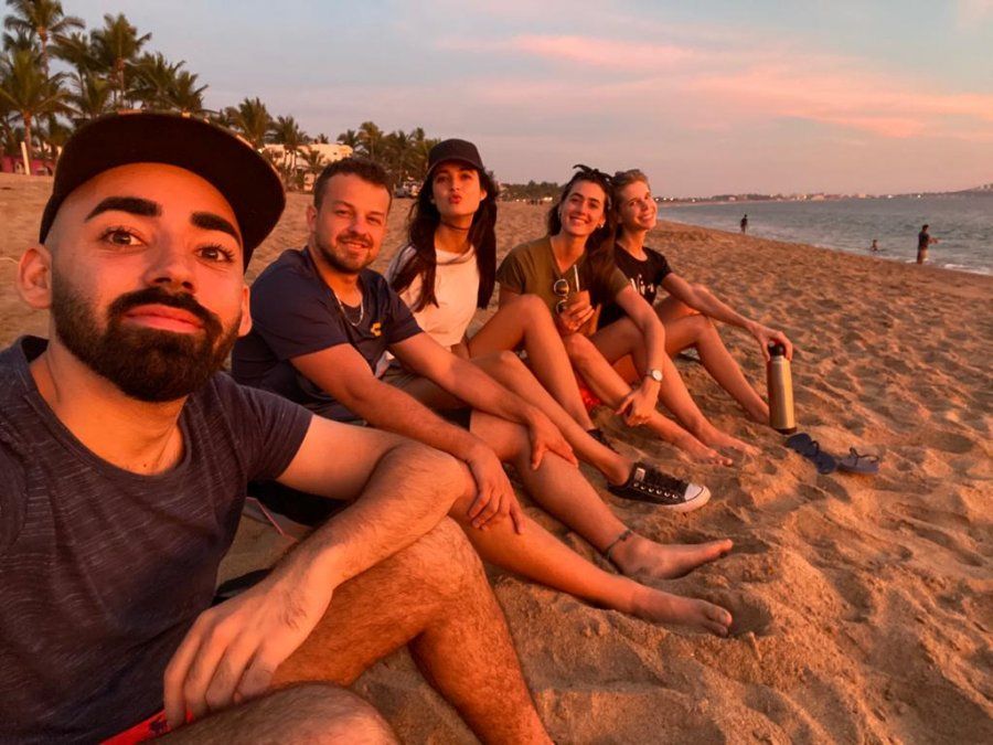 Nuevo hogar. Homero se enamoró de las playas del Pacífico durante un rodaje frustrado por la pandemia. 