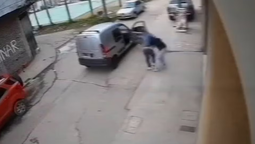 lomas: intentaron robarle a una mujer, forcejeo con el delincuente y logro escapar