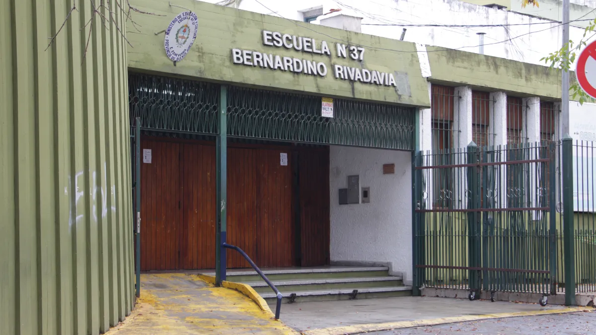 Varias escuelas de Monte Grande se ven afectadas por el paro docente, entre ellas la N°37.