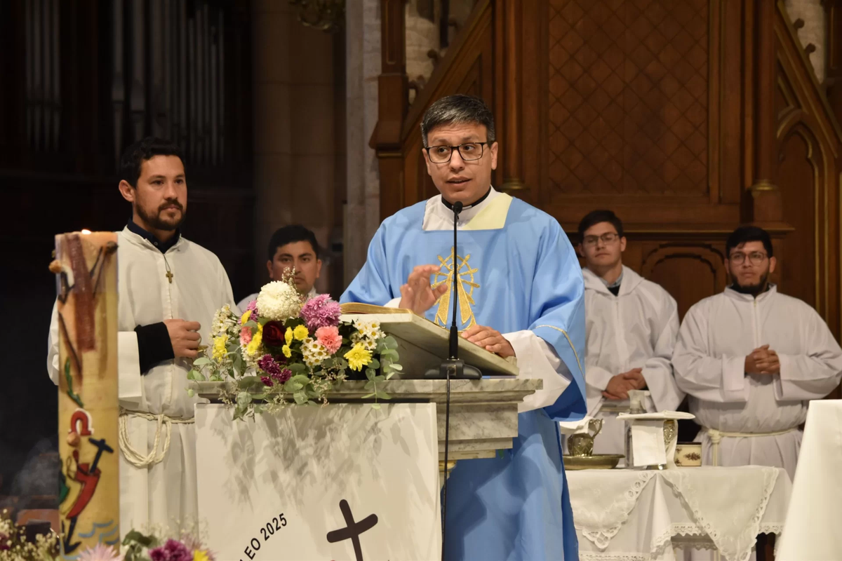 Lomas de Zamora: la diócesis local ordenará a un nuevo sacerdote en la catedral
