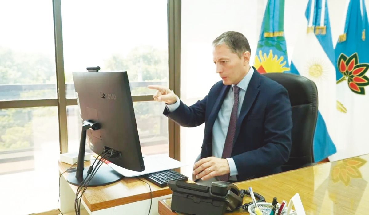 Fernando Gray participó de la audiencia pública virtual convocada por el ENRE. 