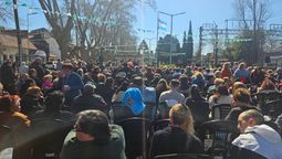 banfield homenajeo a sandro con un evento en la plaza roberto sanchez