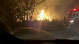 volvieron a incendiarse los pastizales detras de saint thomas chico y trabajan los bomberos