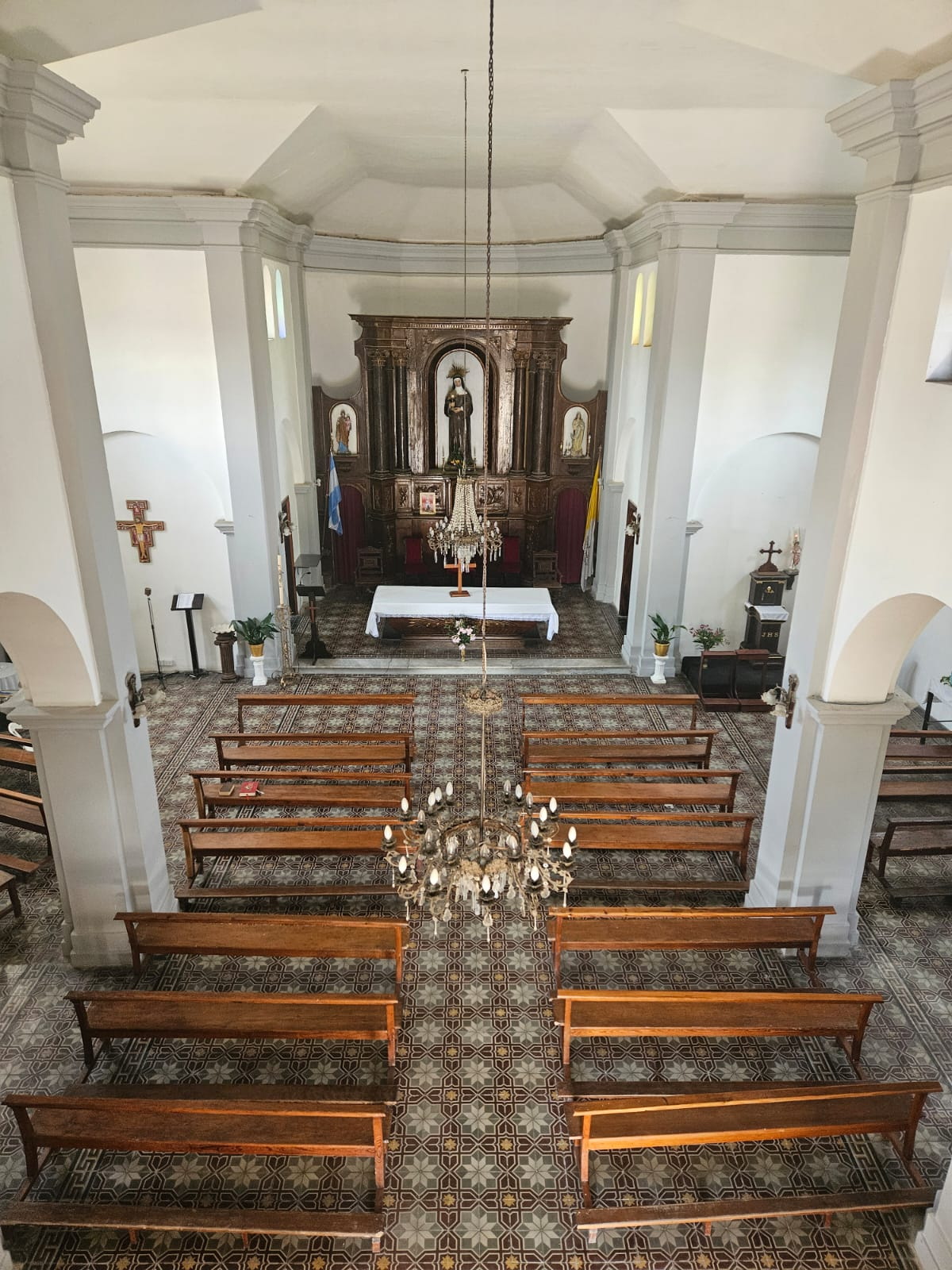 El interior del templo. El interior del templo. 