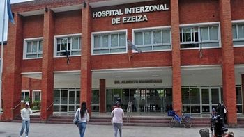 Una paciente estaba grave en el Hospital de Ezeiza y pidió por su perro Coquito: se volvió viral