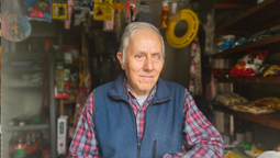 la historia de cali, el kiosquero ciego de san vicente: los vecinos me ensenaron a atender