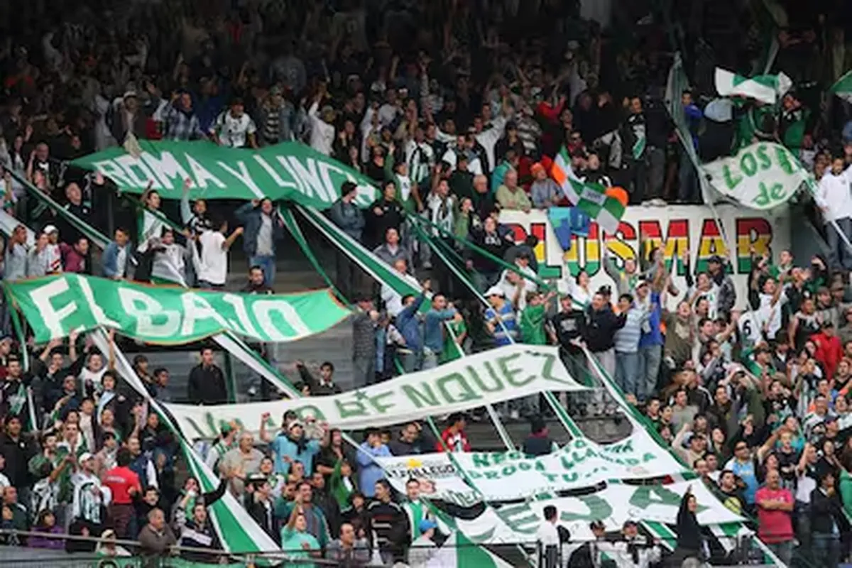 El Gobierno nacional creó el PROFERED para reforzar los controles en rutas y prevenir hechos de violencia durante los traslados de hinchadas a eventos deportivos. El Gobierno nacional creó el PROFERED para reforzar los controles en rutas y prevenir hechos de violencia durante los traslados de hinchadas a eventos deportivos.