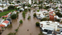 solidaridad con bahia blanca en zona sur: donde hacer donaciones para los afectados por la inundacion