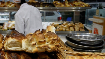 Crisis en las panaderías: Las masas finas en los barrios dejaron de existir hace años