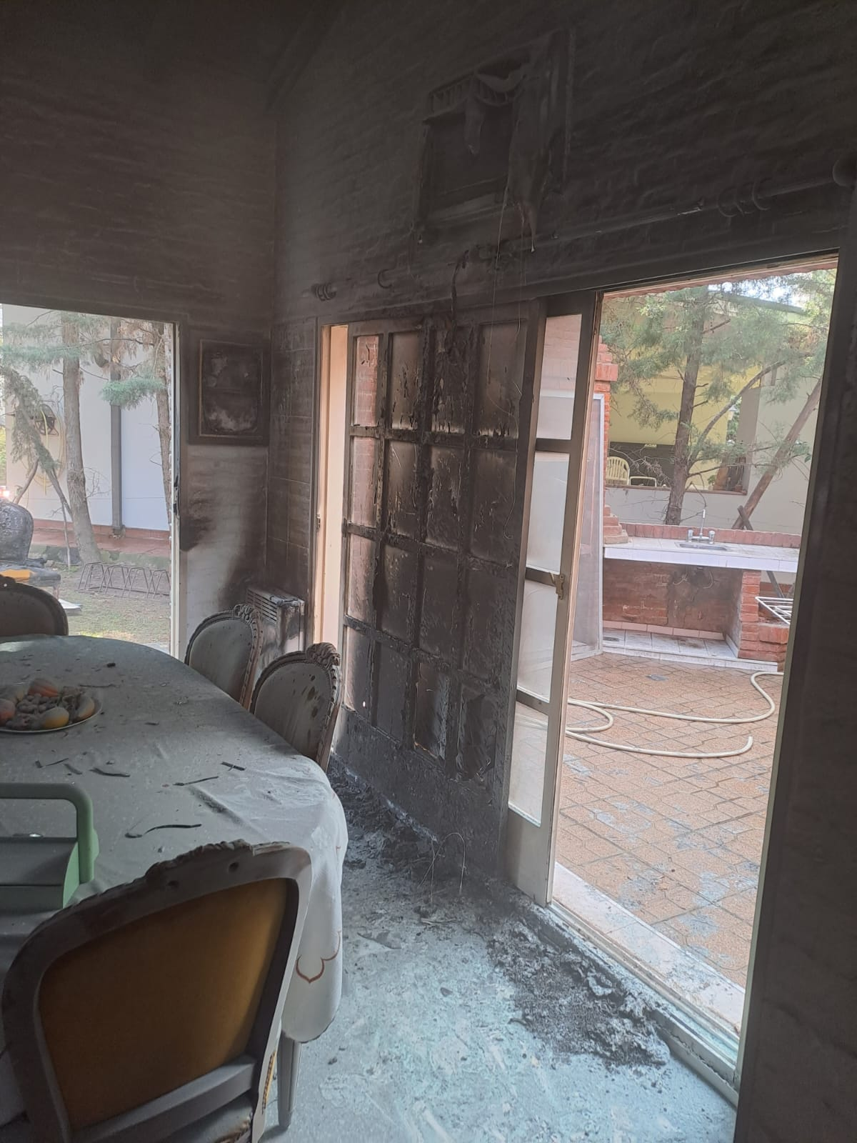 El fuego se generó en una vivienda ubicada en el country 