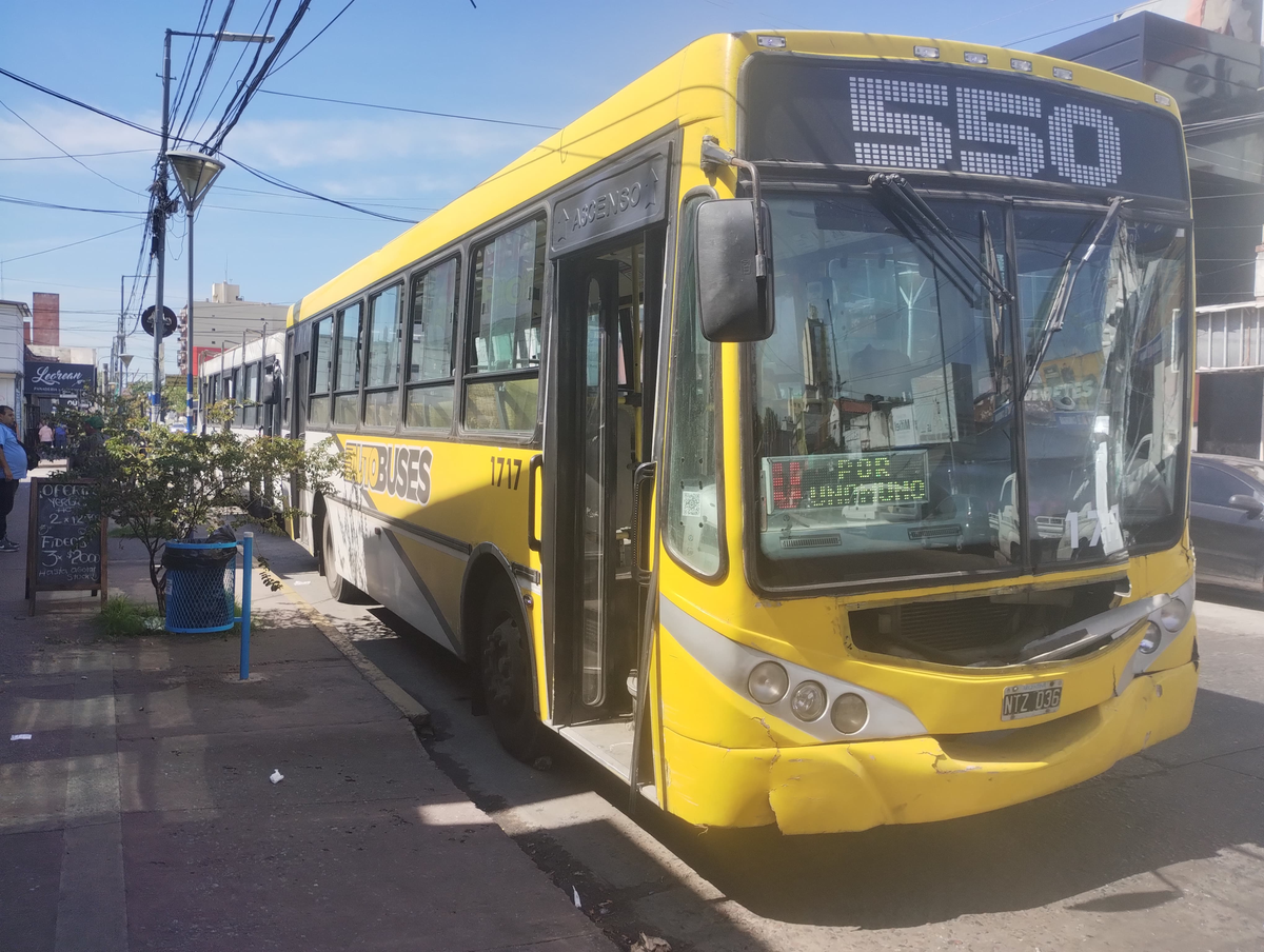 El siniestro tuvo lugar en la intersección de las calles Boedo y República Árabe de Siria, en Lomas de Zamora.