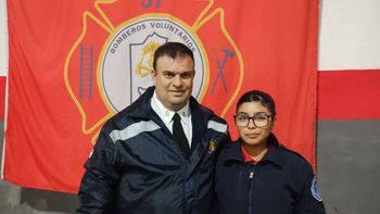 Seis duplas de padre e hijo o hija en los Bomberos de San Vicente: Estamos acá desde que nacimos