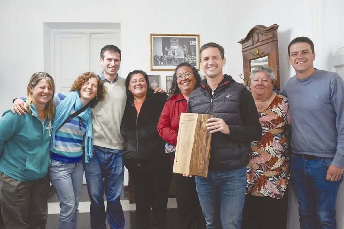 Mantegazza tuvo un encuentro con artesanos.