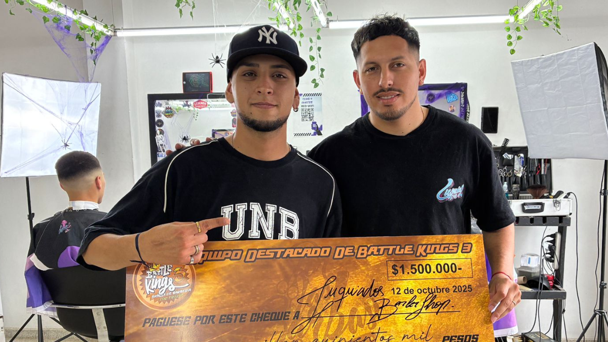Barberos de Monte Grande celebran premio en Battle Kings