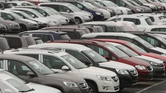 Subastan autos y motos en Ezeiza con bases desde $1,7 millones: cómo participar