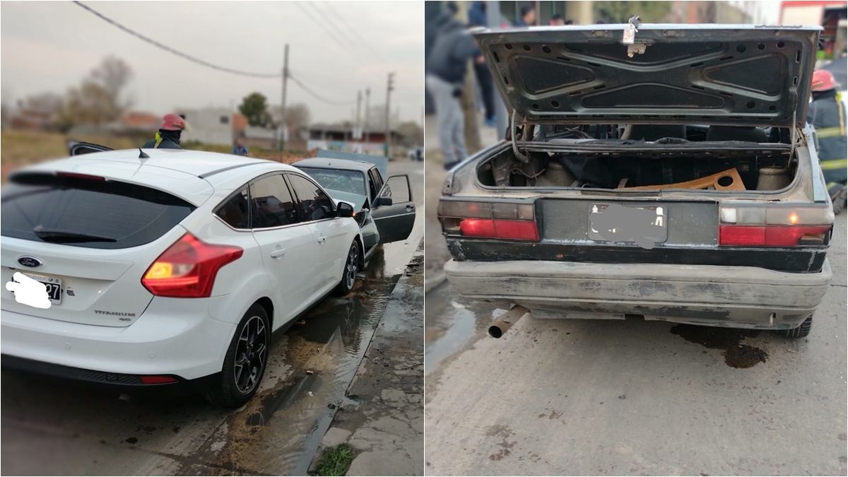 Los vehículos terminaron muy dañados por el fuerte choque.