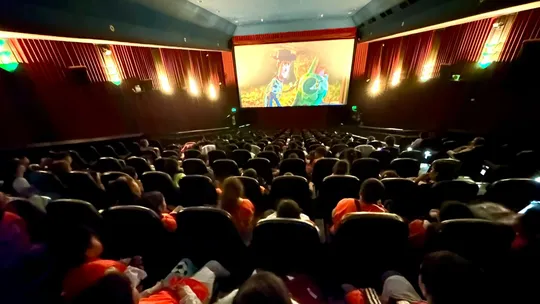 Almirante Brown: más de 220 alumnos fueron por primera vez al cine