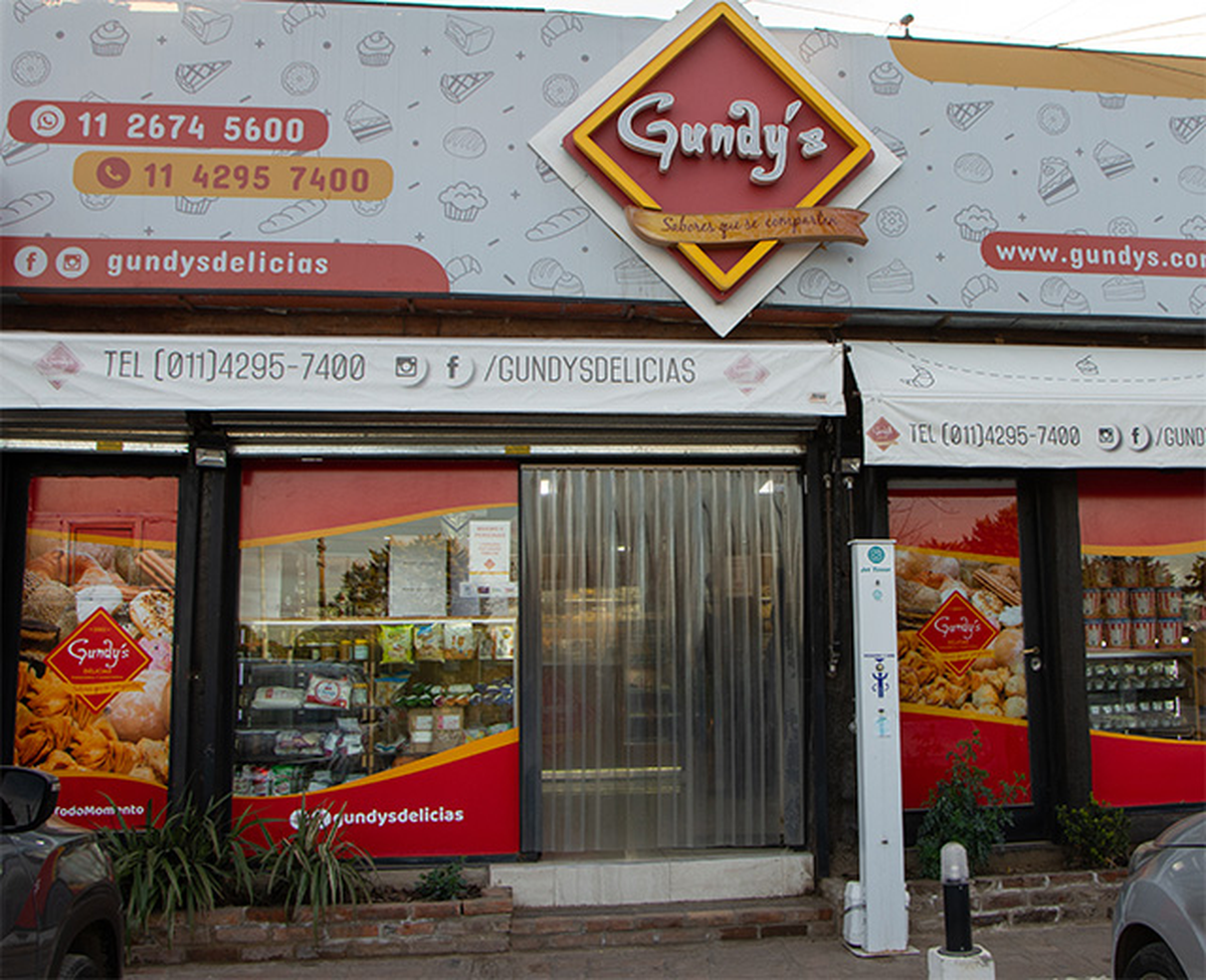 El hecho ocurri&oacute; mientras el hombre estaba comprando pan en Gundys Canning.&nbsp;