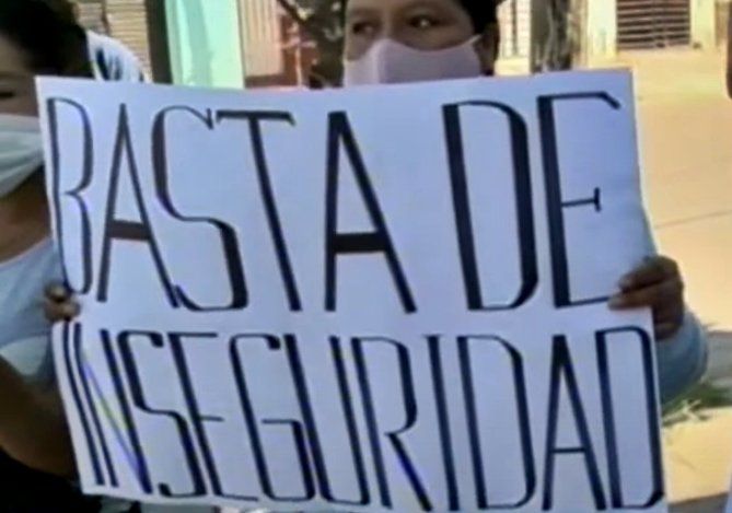 "Basta de inseguridad", el reclamo de los vecinos de Ingeniero Budge, una de las zonas m&aacute;s calientes de Lomas de Zamora.