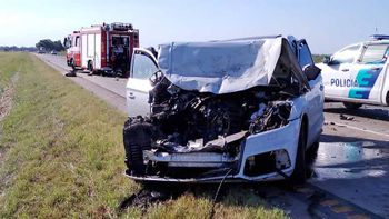 Accidente fatal en la Ruta 6: un hombre murió al chocar con un micro de larga distancia