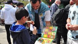 ¿no completaste el album?: haran intercambios de figuritas del mundial en almirante brown