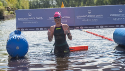 nadadora de banfield se subio al podio en competencia de aguas abiertas en entre rios