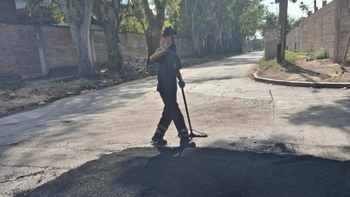 Esteban Echeverría: continúan las obras de bacheo en 9 de Abril