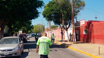 Video: barras de Los Andes se enfrentaron en un tiroteo frente a un colegio en Lomas