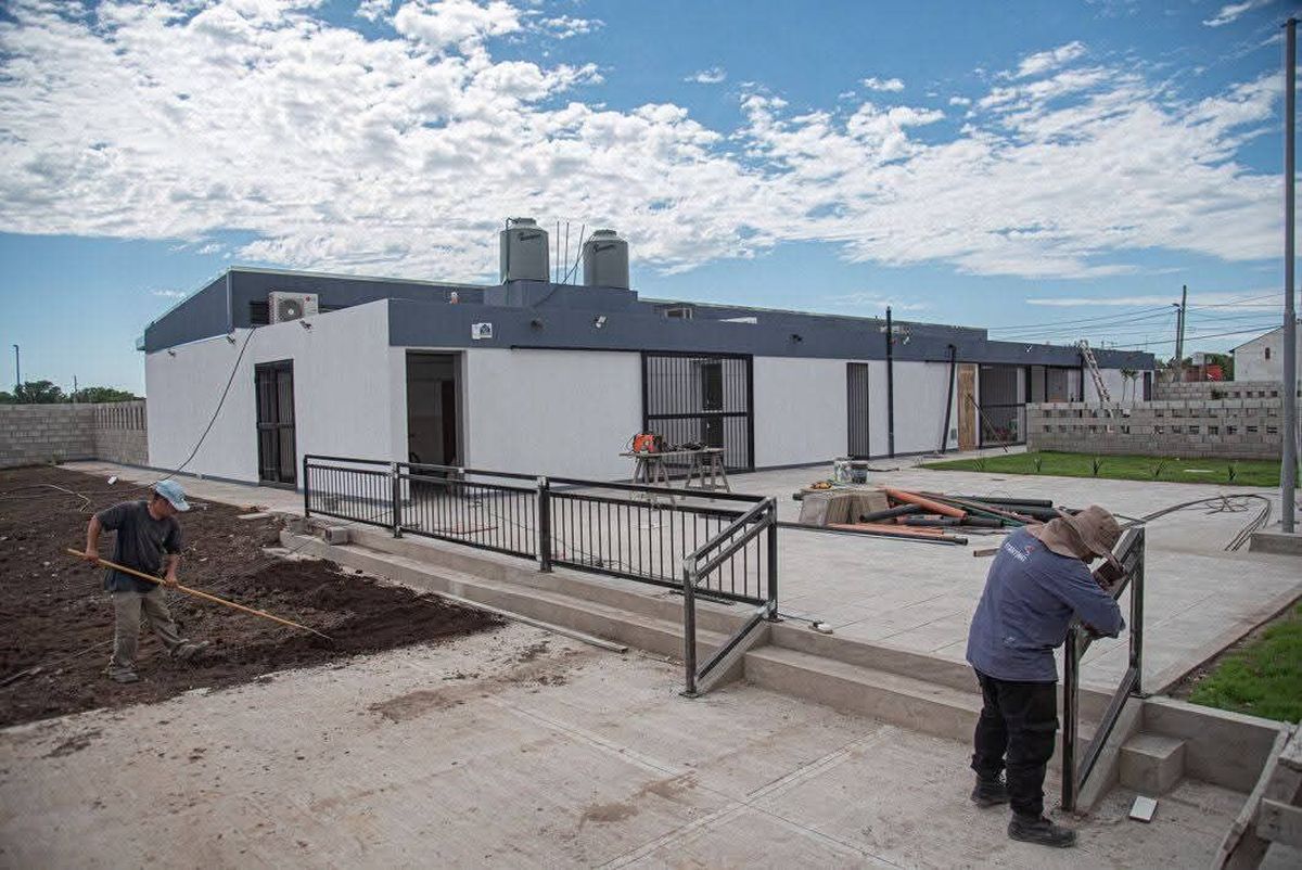 Será un nuevo espacio educativo para los vecinos de Almirante Brown. Será un nuevo espacio educativo para los vecinos de Almirante Brown.